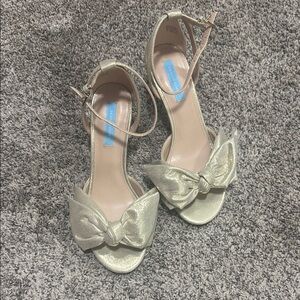 Draper James Gold Heels with Ankle Strap and Bow